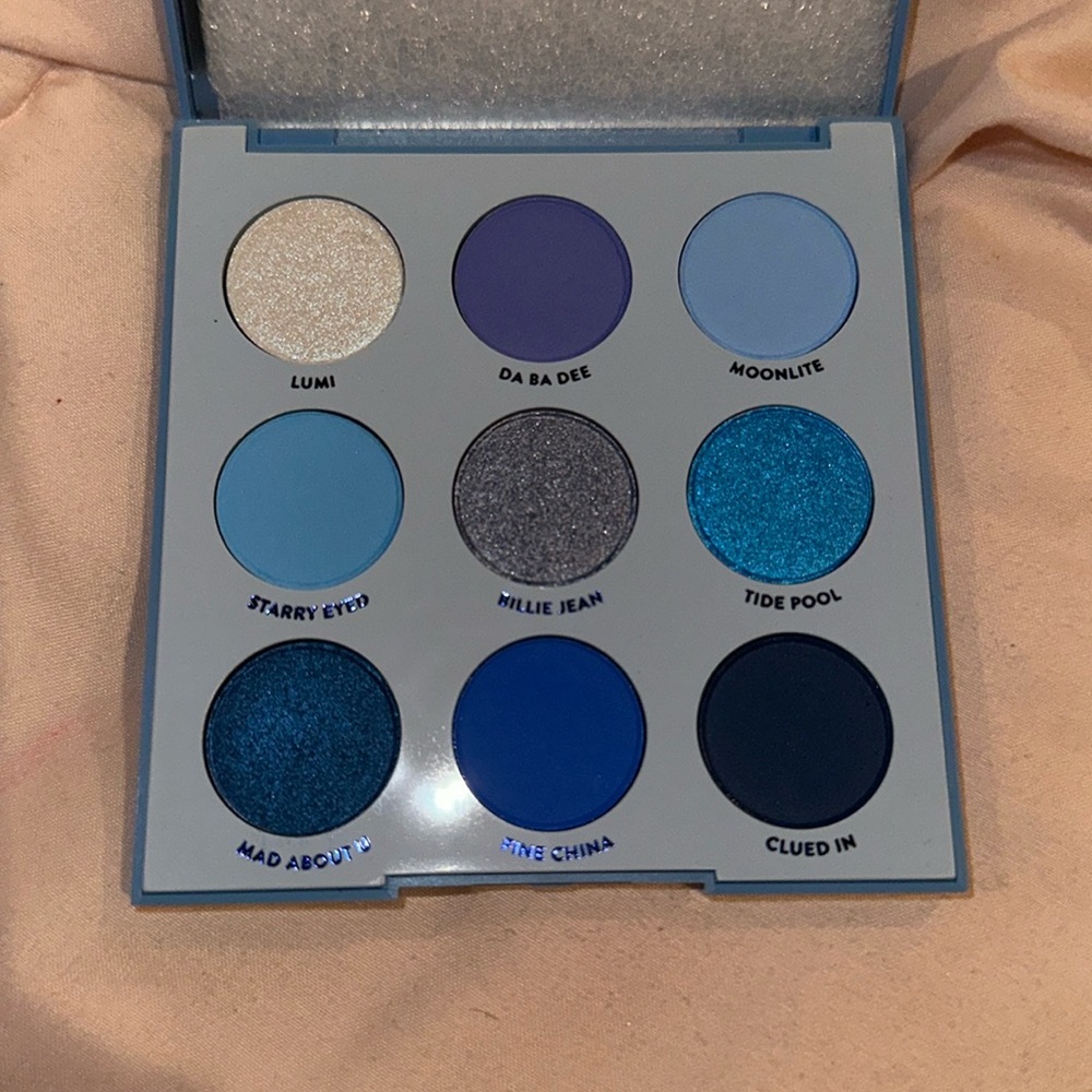 Colourpop blue moon pallet